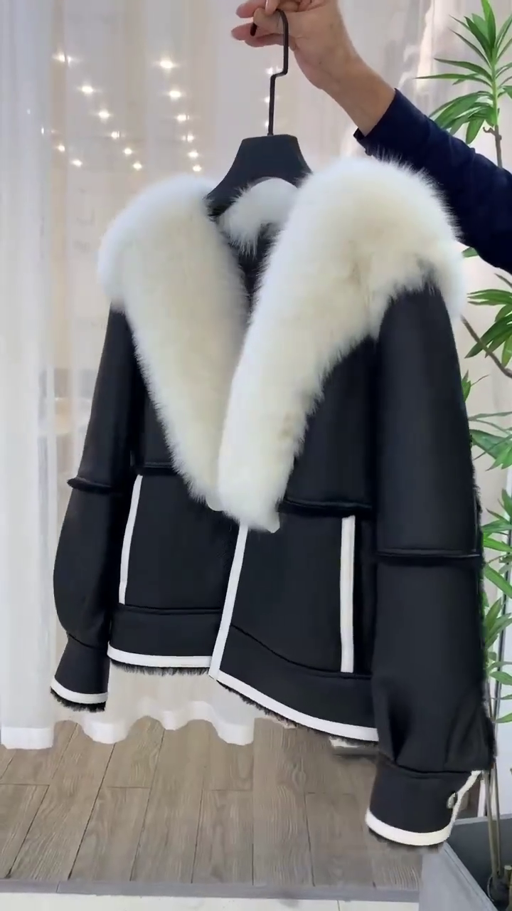 Winter Large Faux Fox Fur Collar Sheepskin Coat Women Lamb Fur Shearling With Cuff Loose Pu Leather Cropped Jacket - Image 2