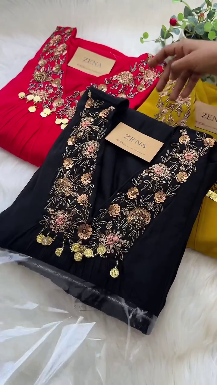 Mul Chanderi Hand Detailed Anarkali Set – Regal Elegance in Every Drape - Image 9