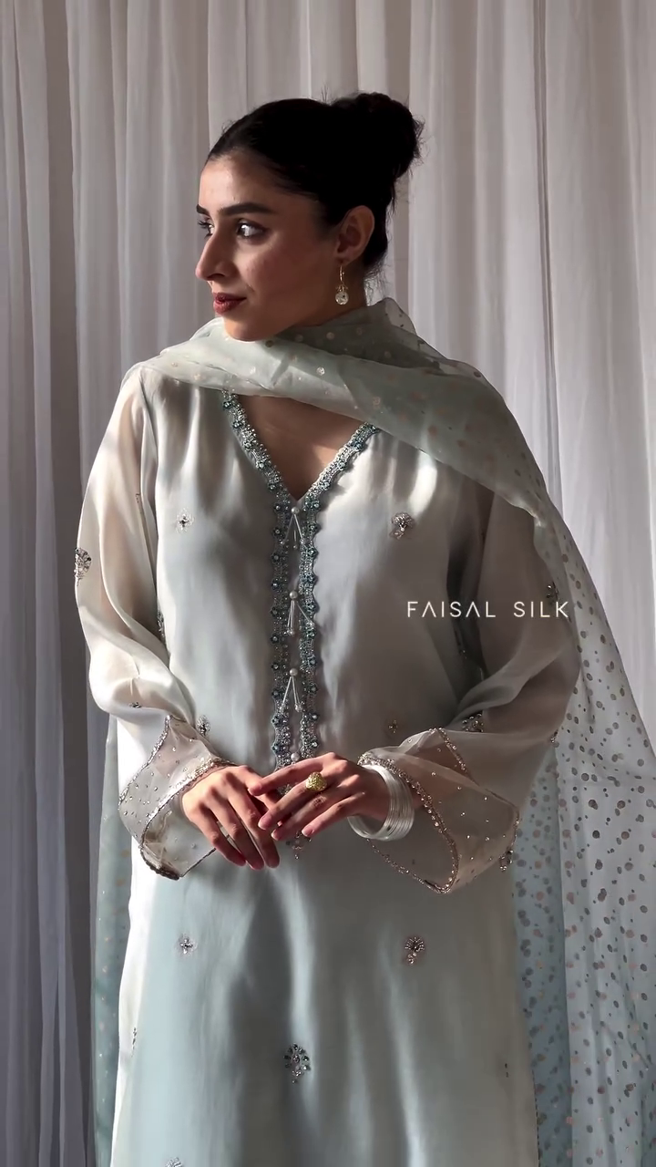 BAHAR EID AUR TUM - CHALK BLUE