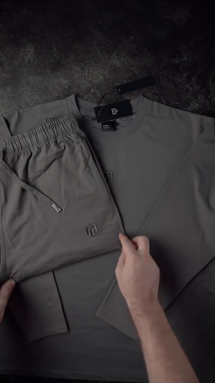 Men Solid T-Shirt With Trousers Co-ords Set